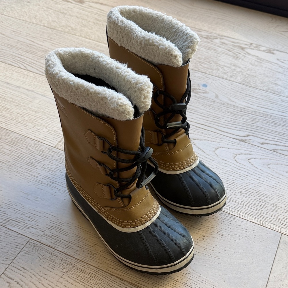 Sorel Youth PAC Tan Snow Boots